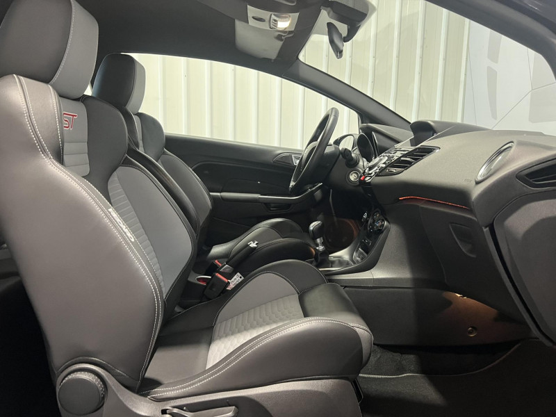 Photo 11 de l'offre de FORD FIESTA 1.6 EcoBoost 182 ST à 13990€ chez VL Auto