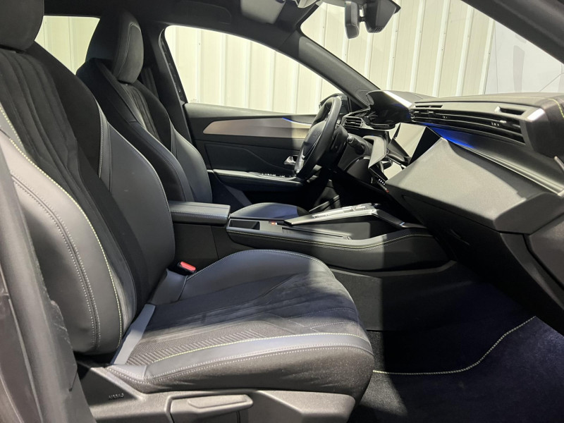 Photo 11 de l'offre de PEUGEOT 408  PHEV 180 e-EAT8 GT à 28990€ chez VL Auto