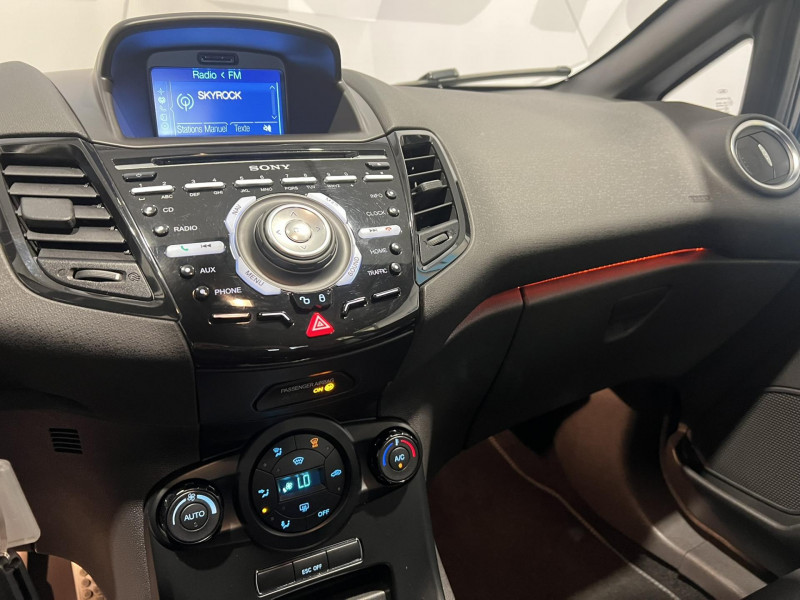 Photo 13 de l'offre de FORD FIESTA 1.6 EcoBoost 182 ST à 13990€ chez VL Auto