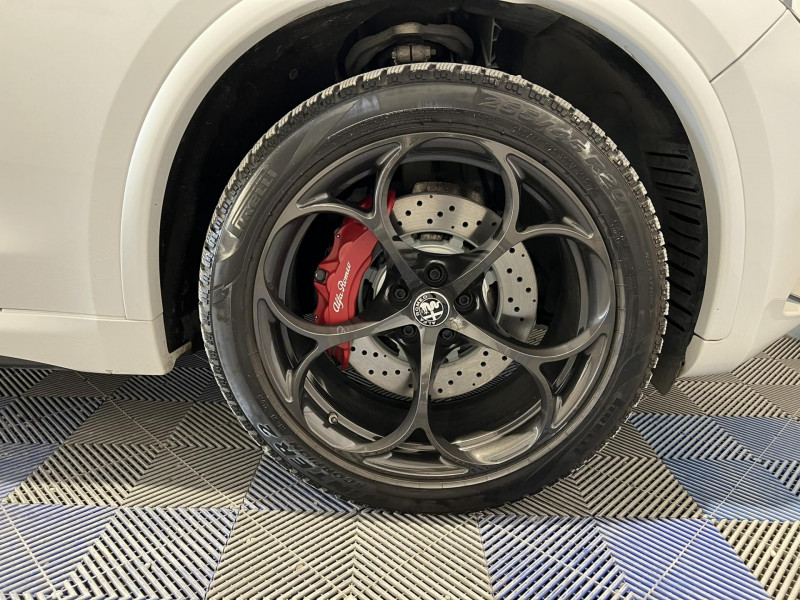 Photo 17 de l'offre de ALFA ROMEO STELVIO 2.9 V6 510ch AT8 Quadrifoglio à 49990€ chez VL Auto