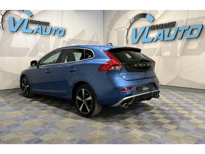 Photo 3 de l'offre de VOLVO V40  T2 122 ch R-DESIGN à 14990€ chez VL Auto