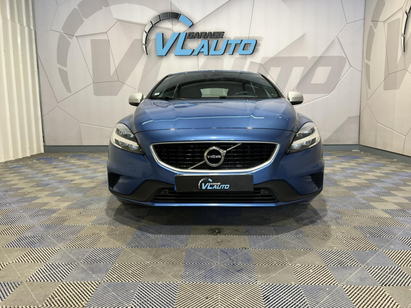 Photo 2 de l'offre de VOLVO V40  T2 122 ch R-DESIGN à 14990€ chez VL Auto