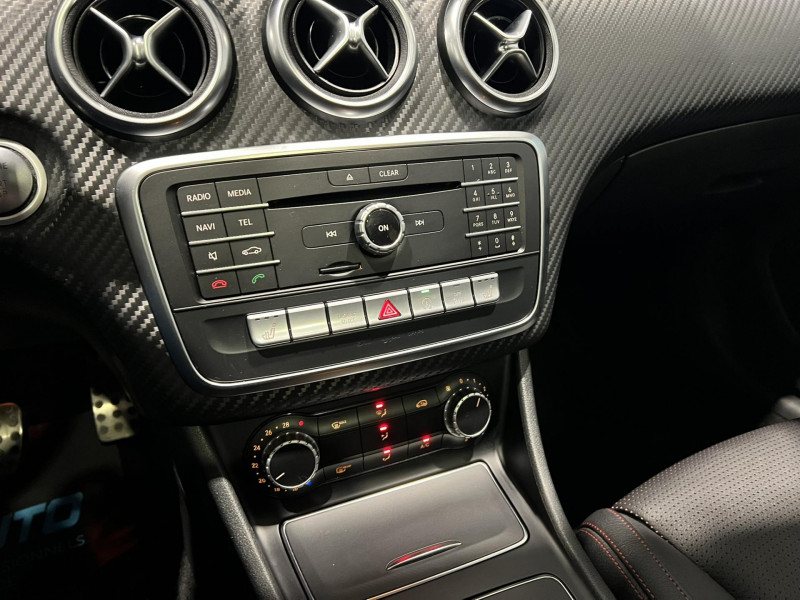 Photo 14 de l'offre de MERCEDES-BENZ CLASSE A 220 d 7G-DCT 4-Matic Fascination à 20490€ chez VL Auto