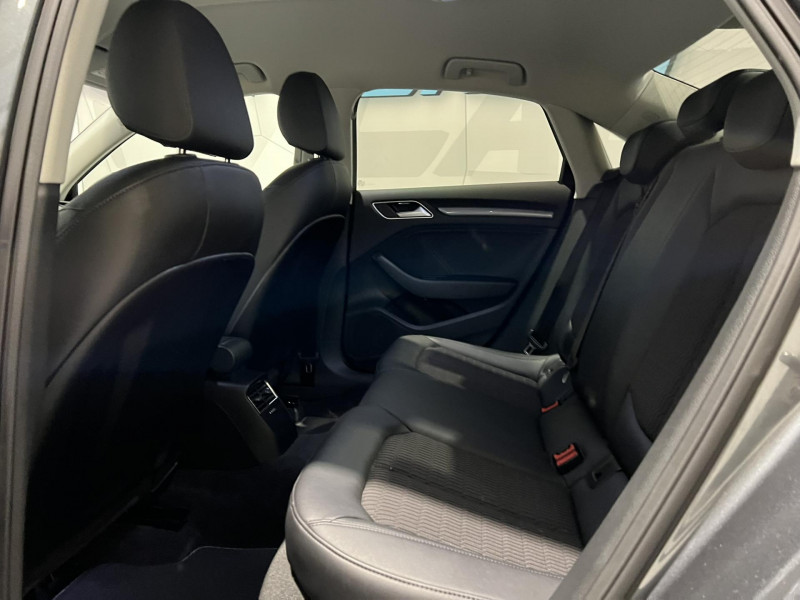 Photo 8 de l'offre de AUDI A3 berline Berline 1.6 TDI 110 S LINE à 18490€ chez VL Auto
