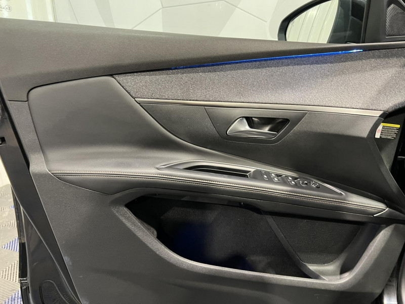 Photo 21 de l'offre de PEUGEOT 5008  BlueHDi 130ch S&S BVM6 GT Line 7 Places à 17490€ chez VL Auto