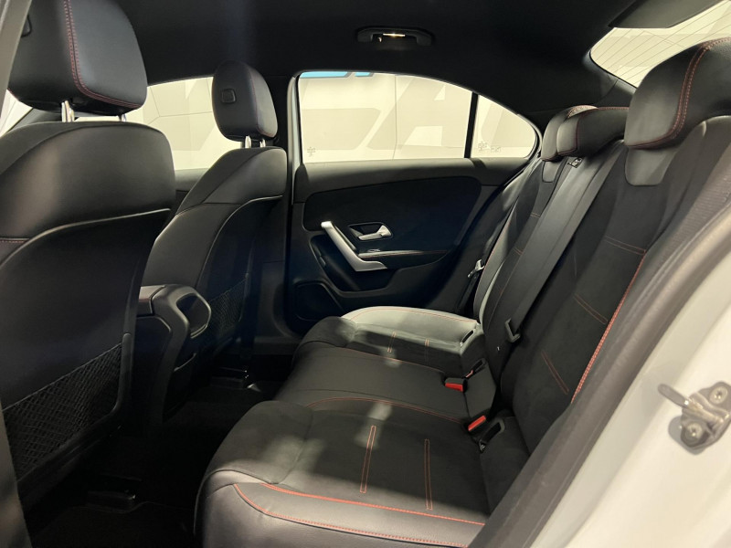 Photo 8 de l'offre de MERCEDES-BENZ CLASSE A BERLINE Berline 200 7G-DCT AMG Line à 21990€ chez VL Auto