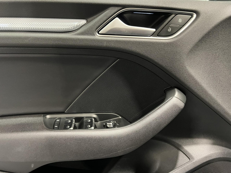 Photo 23 de l'offre de AUDI A3 berline Berline 1.6 TDI 110 S LINE à 18490€ chez VL Auto