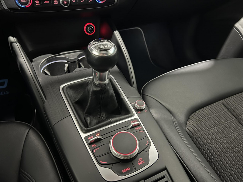Photo 14 de l'offre de AUDI A3 berline Berline 1.6 TDI 110 S LINE à 18490€ chez VL Auto