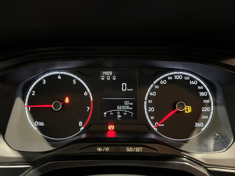 Photo 9 de l'offre de VOLKSWAGEN POLO 1.0 75 S&S Trendline à 11990€ chez VL Auto