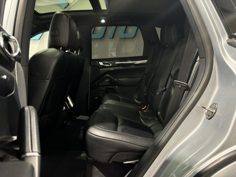 Photo 8 de l'offre de PORSCHE CAYENNE E-Hybrid V6 416 - BVA + options  à 35990€ chez VL Auto