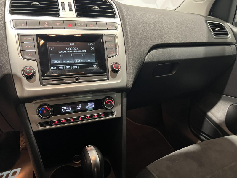 Photo 14 de l'offre de VOLKSWAGEN POLO 1.0  110 DSG7 Carat à 12490€ chez VL Auto