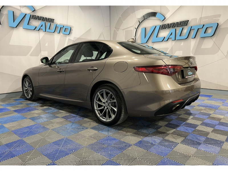 Photo 3 de l'offre de ALFA ROMEO GIULIA 2.0 TB 280 ch AT8 Q4 Veloce à 24990€ chez VL Auto