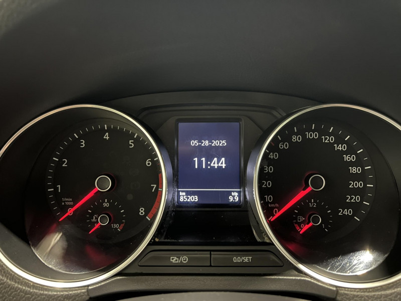 Photo 9 de l'offre de VOLKSWAGEN POLO 1.0  110 DSG7 Carat à 12490€ chez VL Auto