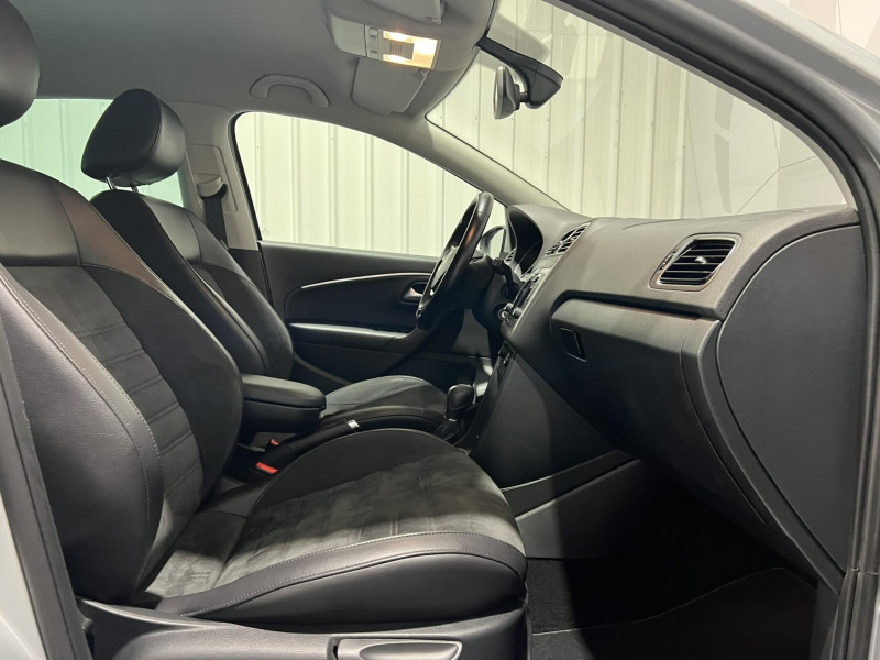 Photo 11 de l'offre de VOLKSWAGEN POLO 1.0  110 DSG7 Carat à 12490€ chez VL Auto