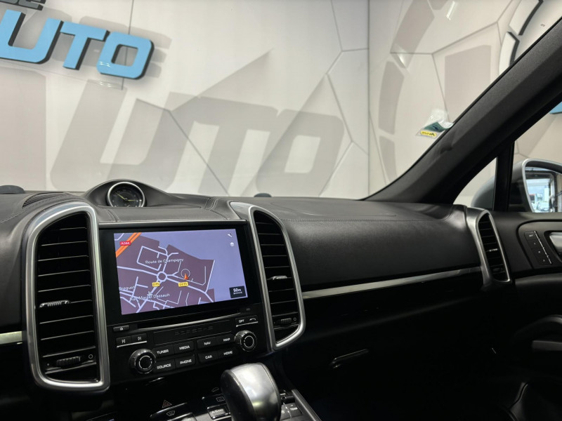 Photo 10 de l'offre de PORSCHE CAYENNE E-Hybrid V6 416 - BVA + options  à 35990€ chez VL Auto