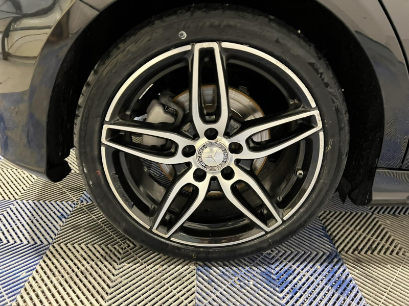 Photo 16 de l'offre de MERCEDES-BENZ CLASSE A 250 7G-DCT Fascination à 18490€ chez VL Auto