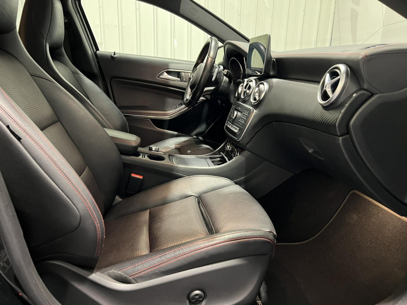 Photo 11 de l'offre de MERCEDES-BENZ CLASSE A 250 7G-DCT Fascination à 18490€ chez VL Auto