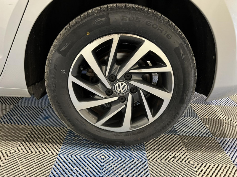 Photo 20 de l'offre de VOLKSWAGEN TOURAN 1.4 TSI 150 BMT DSG7 5pl Sound à 14990€ chez VL Auto