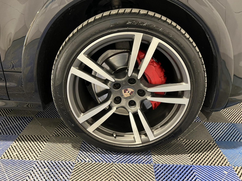 Photo 16 de l'offre de PORSCHE CAYENNE 4.8 V8 GTS Tiptronic S à 33990€ chez VL Auto