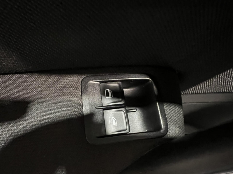 Photo 22 de l'offre de VOLKSWAGEN POLO 1.8 TSI 192 BMT DSG7 GTI à 14990€ chez VL Auto