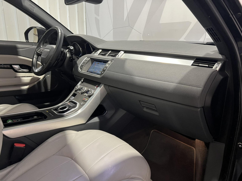 Photo 8 de l'offre de LAND-ROVER RANGE ROVER EVOQUE TD4 180 BVA SE Dynamic à 21990€ chez VL Auto