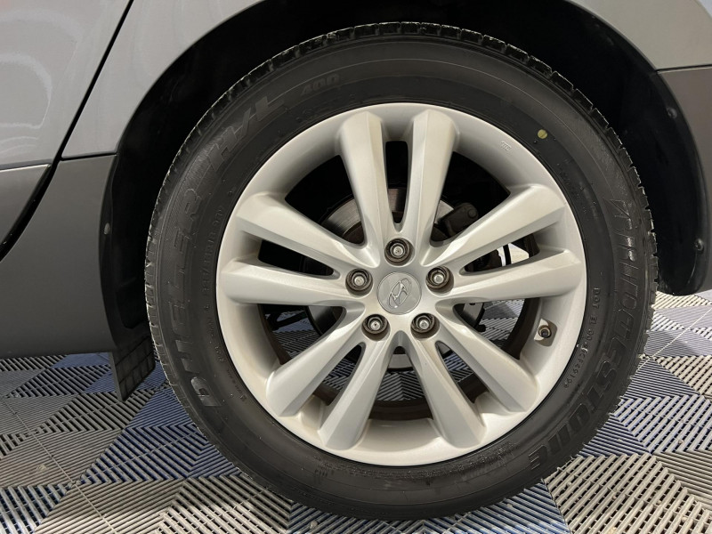 Photo 16 de l'offre de HYUNDAI ix35  2.0 CRDi 136 4WD Pack Premium à 9990€ chez VL Auto