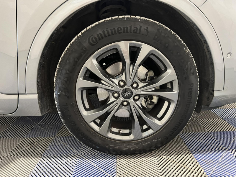 Photo 18 de l'offre de FORD KUGA 2.5 Duratec 190 ch FHEV e-CVT ST-Line Flexfuel à 23490€ chez VL Auto