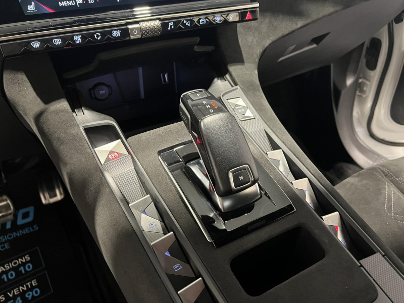 Photo 16 de l'offre de DS DS 7 CROSSBACK BlueHDi 130 EAT8 Performance Line à 20490€ chez VL Auto
