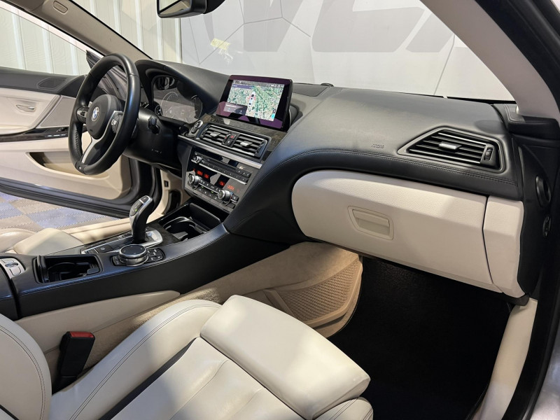 Photo 8 de l'offre de BMW SERIE 6 COUPE Coupé 640i 320 ch F13 LCI Exclusive A à 25990€ chez VL Auto