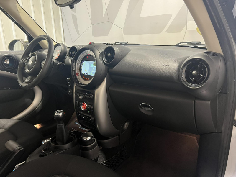 Photo 8 de l'offre de MINI COUNTRYMAN D 112 ch Cooper Business Trip à 11490€ chez VL Auto