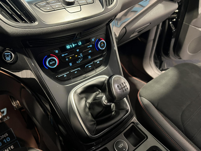 Photo 12 de l'offre de FORD KUGA 2.0 TDCi 150 S&S 4x2 BVM6 ST-Line à 16490€ chez VL Auto