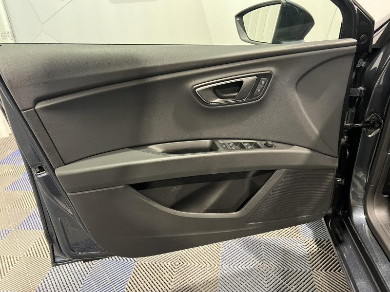 Photo 21 de l'offre de SEAT LEON 1.0 TSI 115 Start/Stop BVM6 Style à 13990€ chez VL Auto