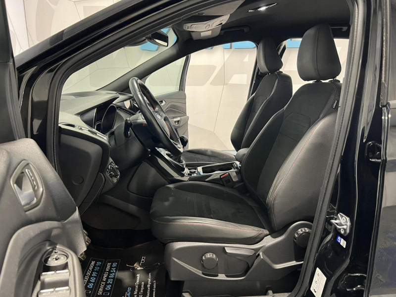 Photo 7 de l'offre de FORD KUGA 2.0 TDCi 150 S&S 4x2 BVM6 ST-Line à 16490€ chez VL Auto