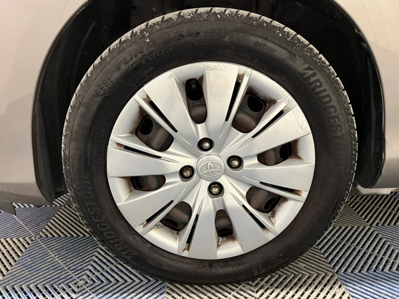 Photo 19 de l'offre de TOYOTA YARIS 100 VVT-i Lounge à 9490€ chez VL Auto
