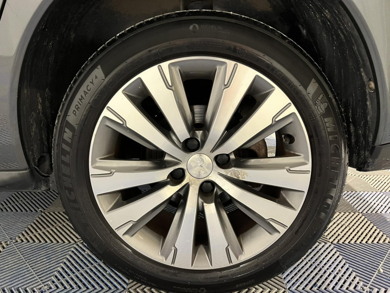 Photo 18 de l'offre de PEUGEOT 3008  1.6 BlueHDi 115ch S&S BVM6 Style à 10990€ chez VL Auto