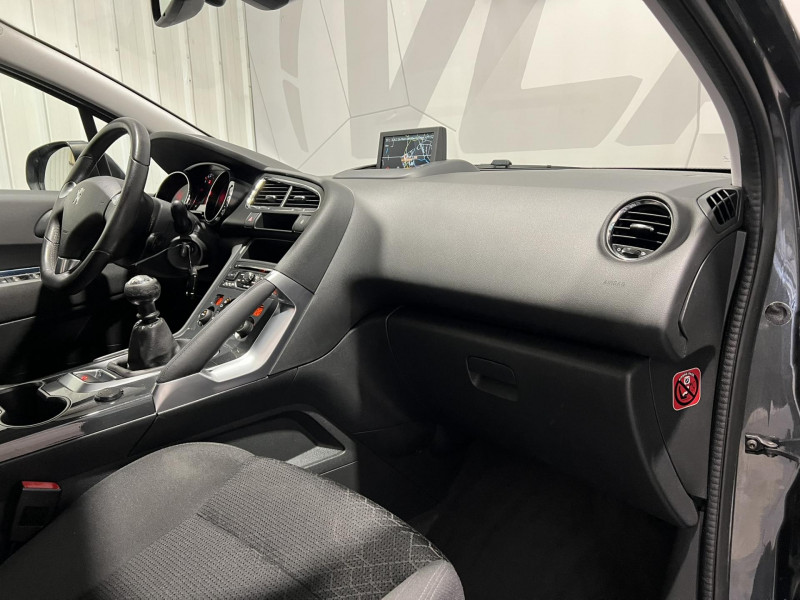 Photo 8 de l'offre de PEUGEOT 3008  1.6 BlueHDi 115ch S&S BVM6 Style à 10990€ chez VL Auto