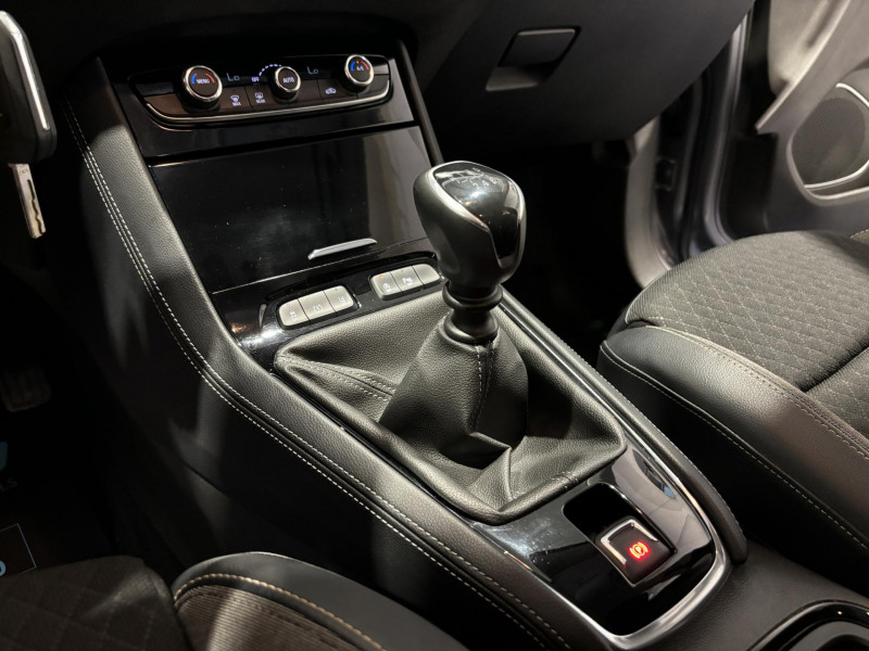 Photo 10 de l'offre de OPEL GRANDLAND X 1.2 Turbo 130 ch Edition à 11490€ chez VL Auto
