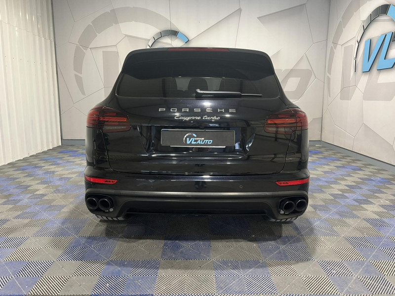 Photo 4 de l'offre de PORSCHE CAYENNE 4.8 V8 520 Turbo BVA + Toit + options à 41990€ chez VL Auto