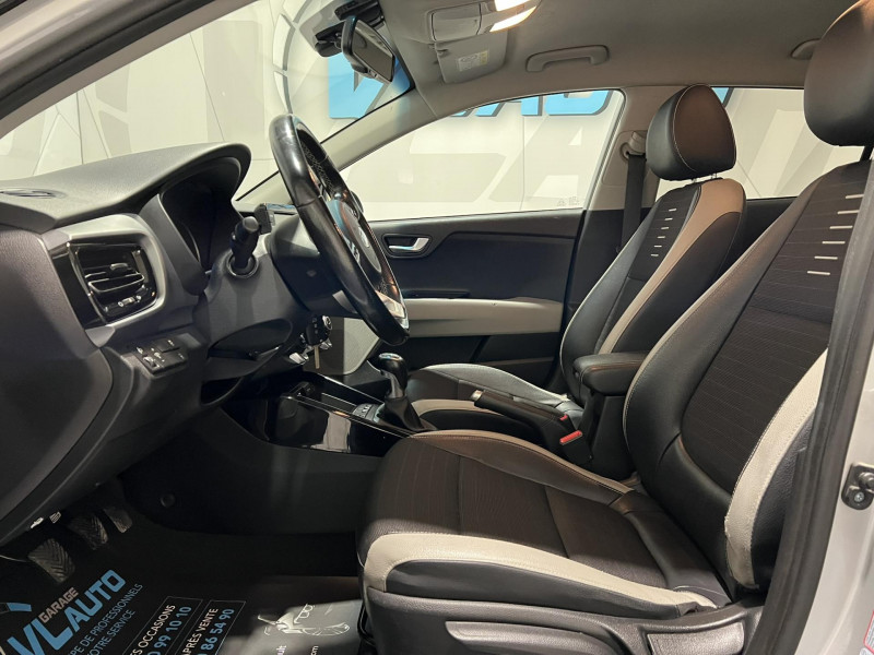 Photo 7 de l'offre de KIA STONIC 1.6 CRDi 115 ch ISG BVM6 Design à 15490€ chez VL Auto