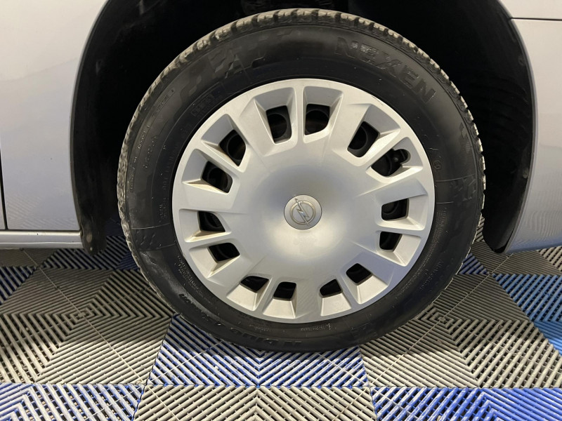Photo 17 de l'offre de OPEL COMBO LIFE 1.5 Diesel 130 ch Start/Stop Edition à 16990€ chez VL Auto