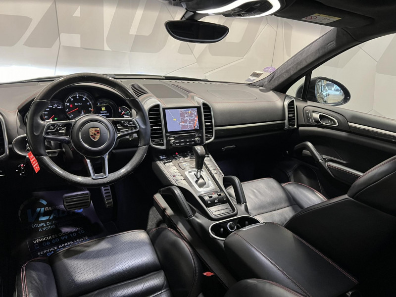 Photo 10 de l'offre de PORSCHE CAYENNE 4.8 V8 520 Turbo BVA + Toit + options à 41990€ chez VL Auto