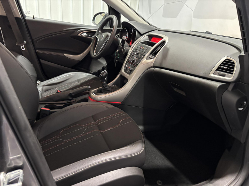 Photo 13 de l'offre de OPEL ASTRA 1.4 Twinport 100 ch Enjoy à 8990€ chez VL Auto