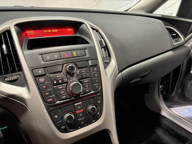 Photo 10 de l'offre de OPEL ASTRA 1.4 Twinport 100 ch Enjoy à 8990€ chez VL Auto