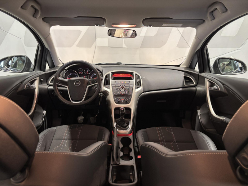 Photo 6 de l'offre de OPEL ASTRA 1.4 Twinport 100 ch Enjoy à 8990€ chez VL Auto