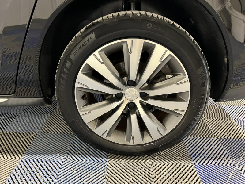 Photo 16 de l'offre de PEUGEOT 3008  1.6 THP 165ch S&S EAT6 Allure à 10990€ chez VL Auto
