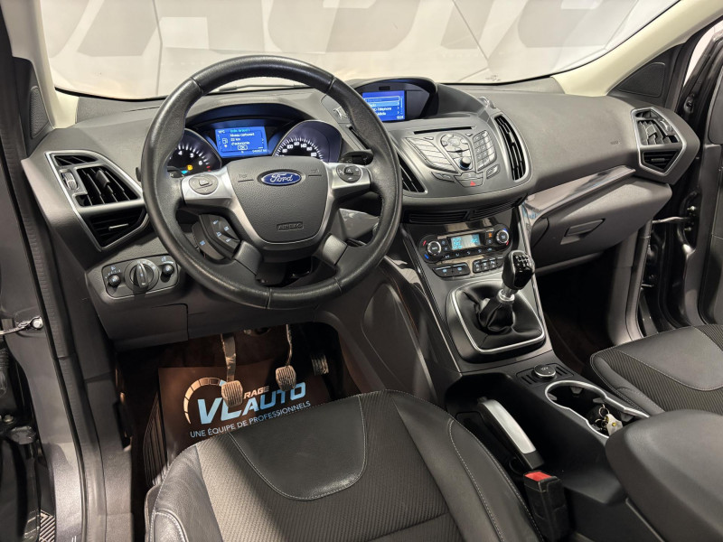 Photo 12 de l'offre de FORD KUGA 1.5 EcoBoost 150 S&S 4x2 BVM6 Titanium à 14490€ chez VL Auto