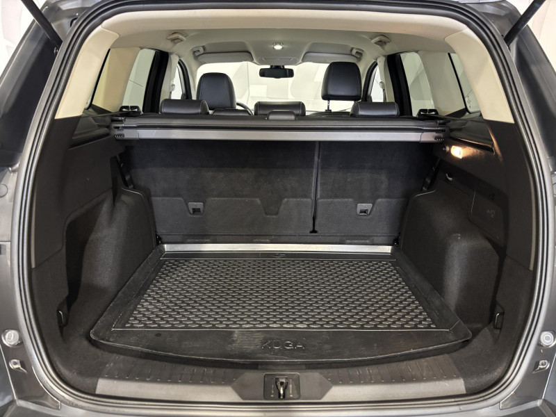 Photo 14 de l'offre de FORD KUGA 1.5 EcoBoost 150 S&S 4x2 BVM6 Titanium à 14490€ chez VL Auto