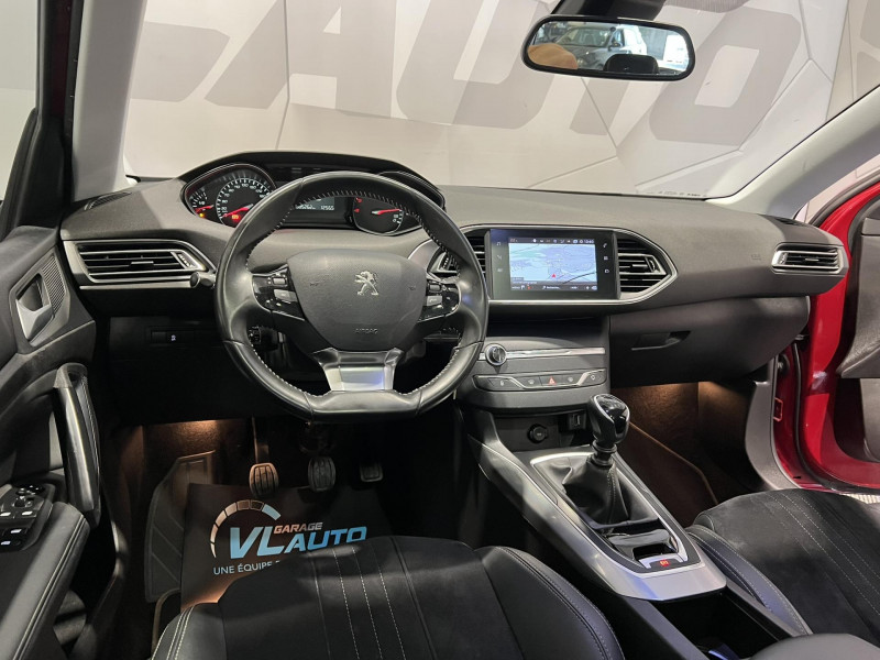 Photo 16 de l'offre de PEUGEOT 308 SW  BlueHDi 130ch S&S BVM6 Allure à 13490€ chez VL Auto