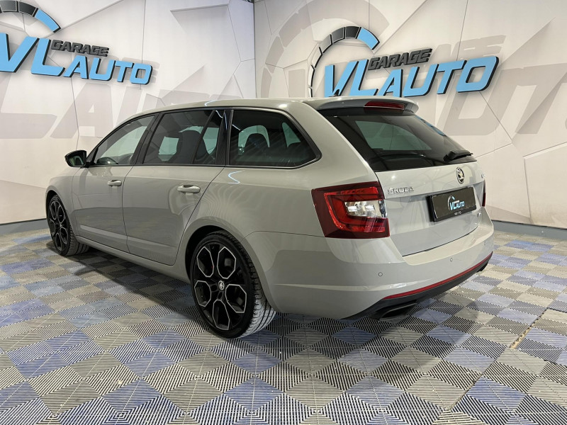 Photo 3 de l'offre de SKODA OCTAVIA COMBI 2.0 TSI 245 ch DSG7 RS à 22990€ chez VL Auto