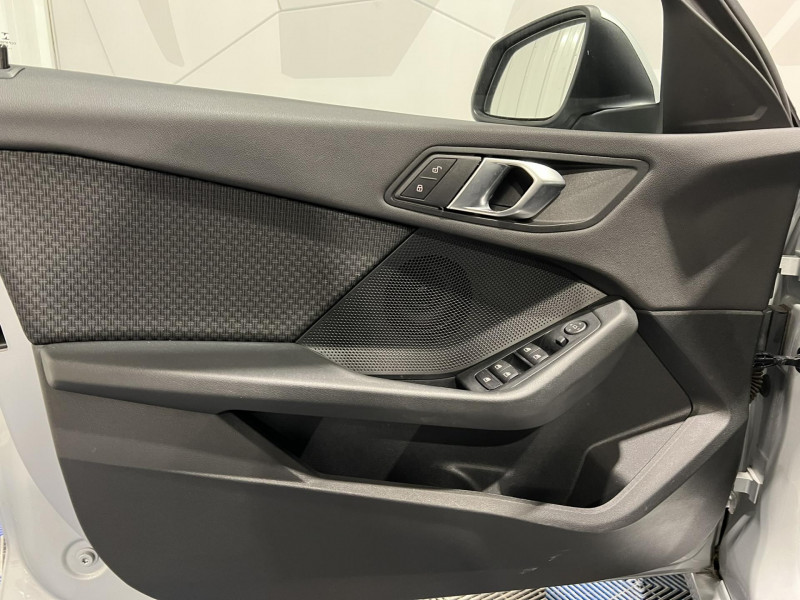 Photo 20 de l'offre de BMW SERIE 1  116d 116 ch F40 Business à 17990€ chez VL Auto